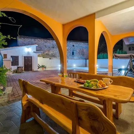 House Karla Valentina Holiday home